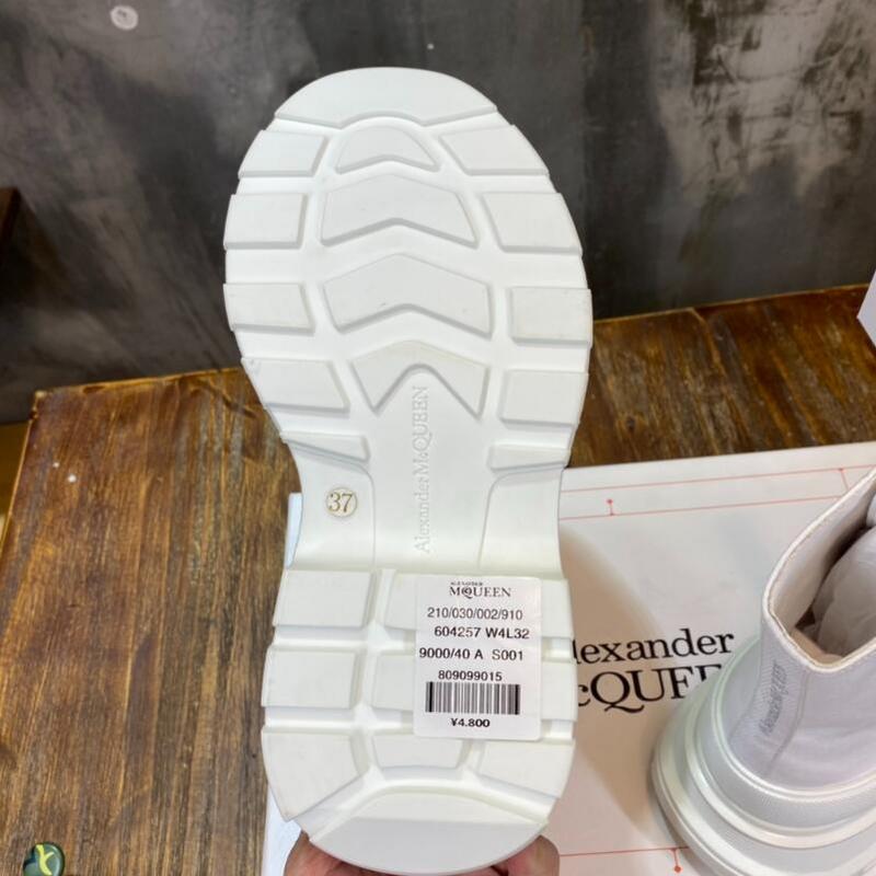 Mila's Edit - AQ Men SHoes - 395