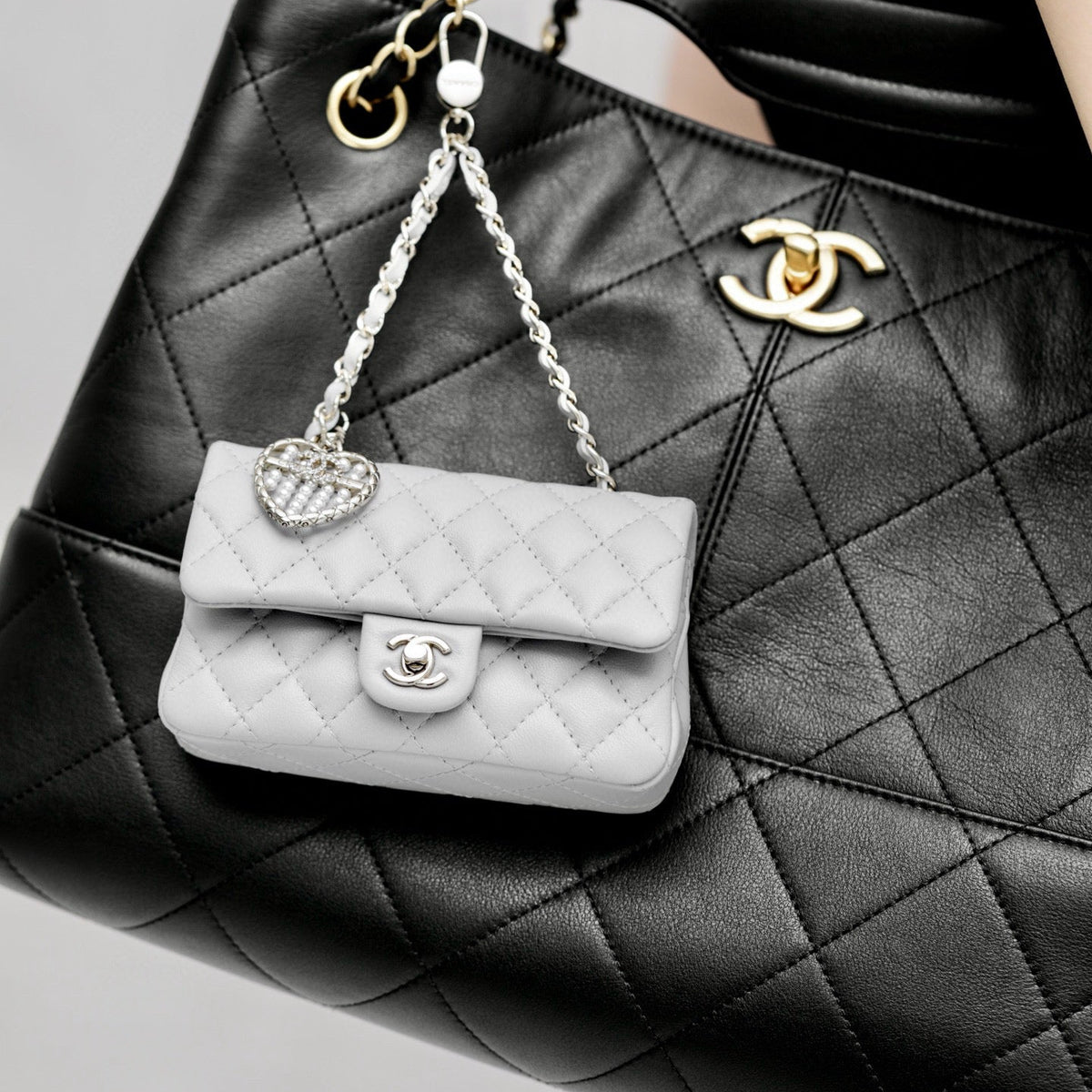 CC 25A MINI CLASSIC FLAP BAG
