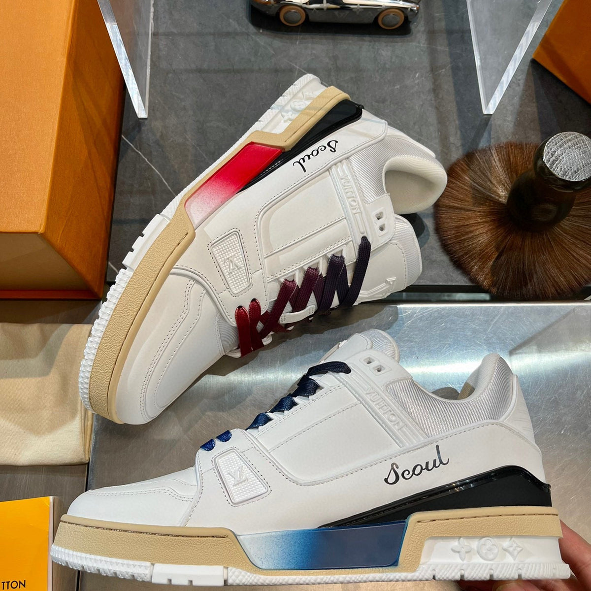 LOU TRAINERS