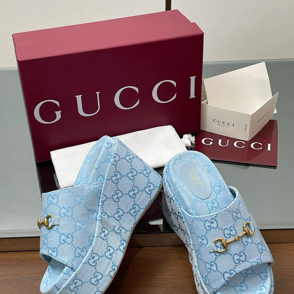GG WEDGE SANDALS