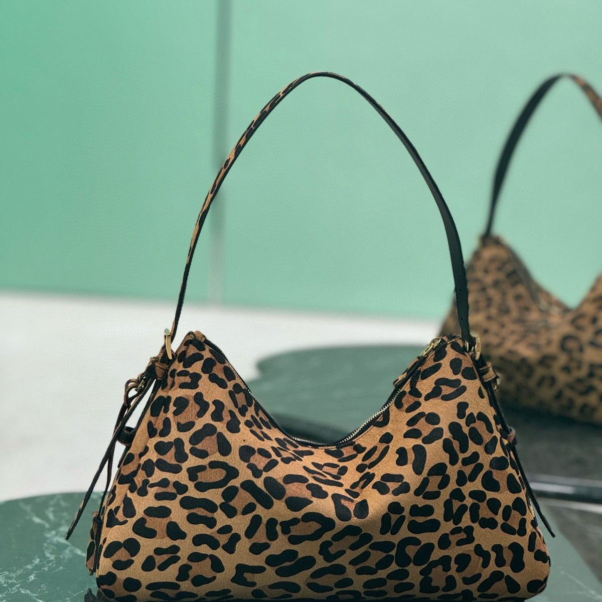 PD AIMEE LARGE SHOULDER BAG