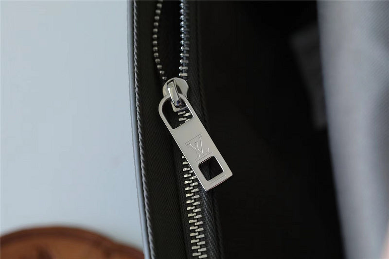 I W Fashion Lu-Vi bags - 9967