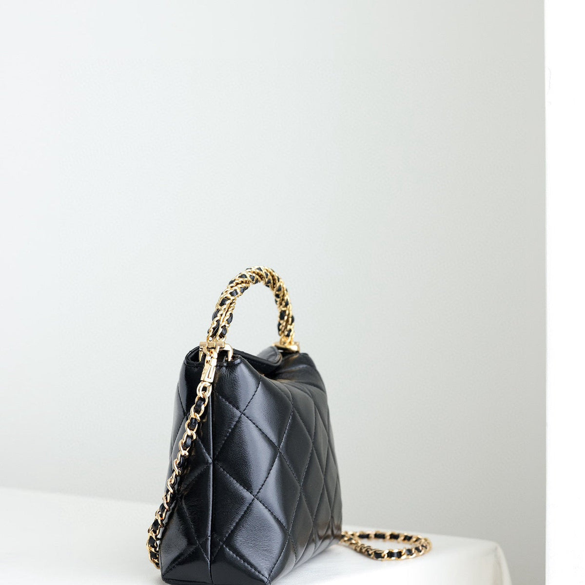 CC 24B HOBO BAG