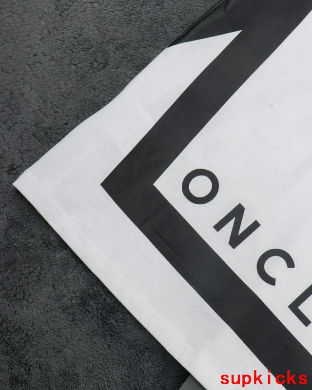 Moncler Luxury Cloth