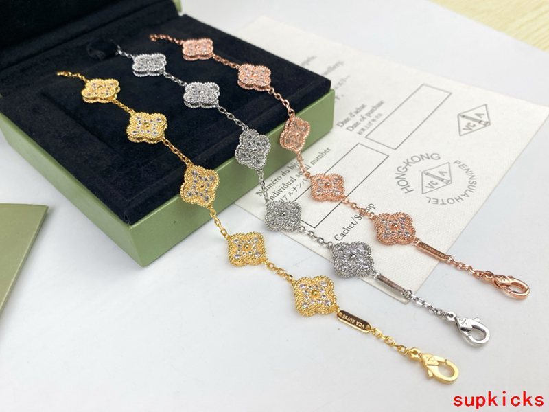 Van Cleef & Arples Jewelry