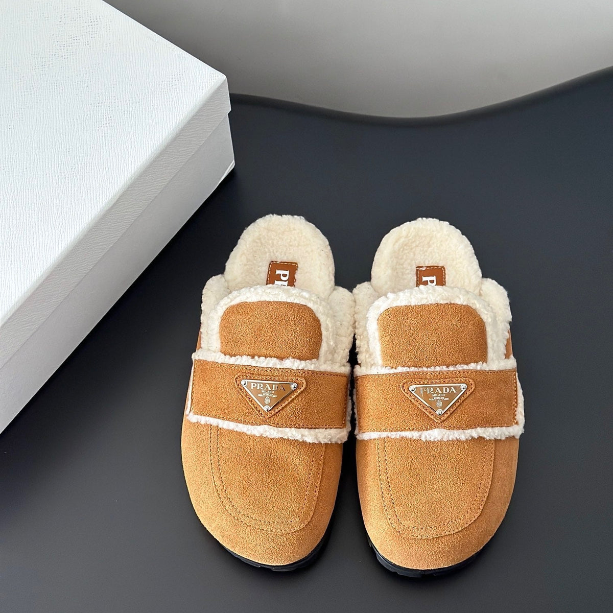 PD SHEARLING SLIPPERS