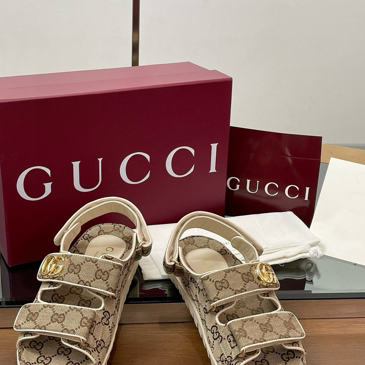GG SANDALS