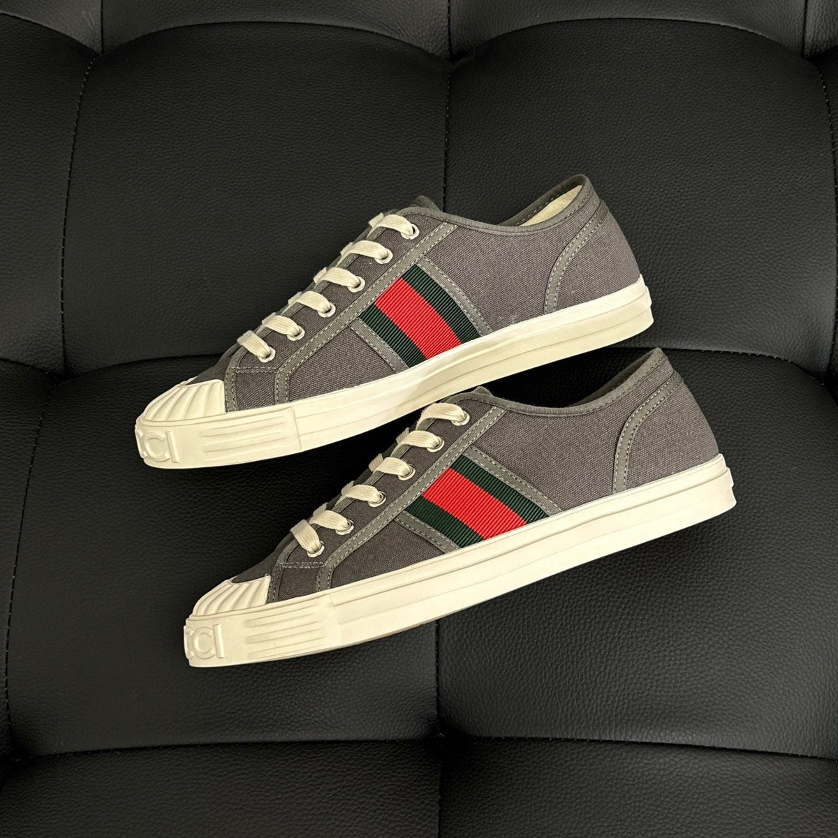 GG SNEAKERS