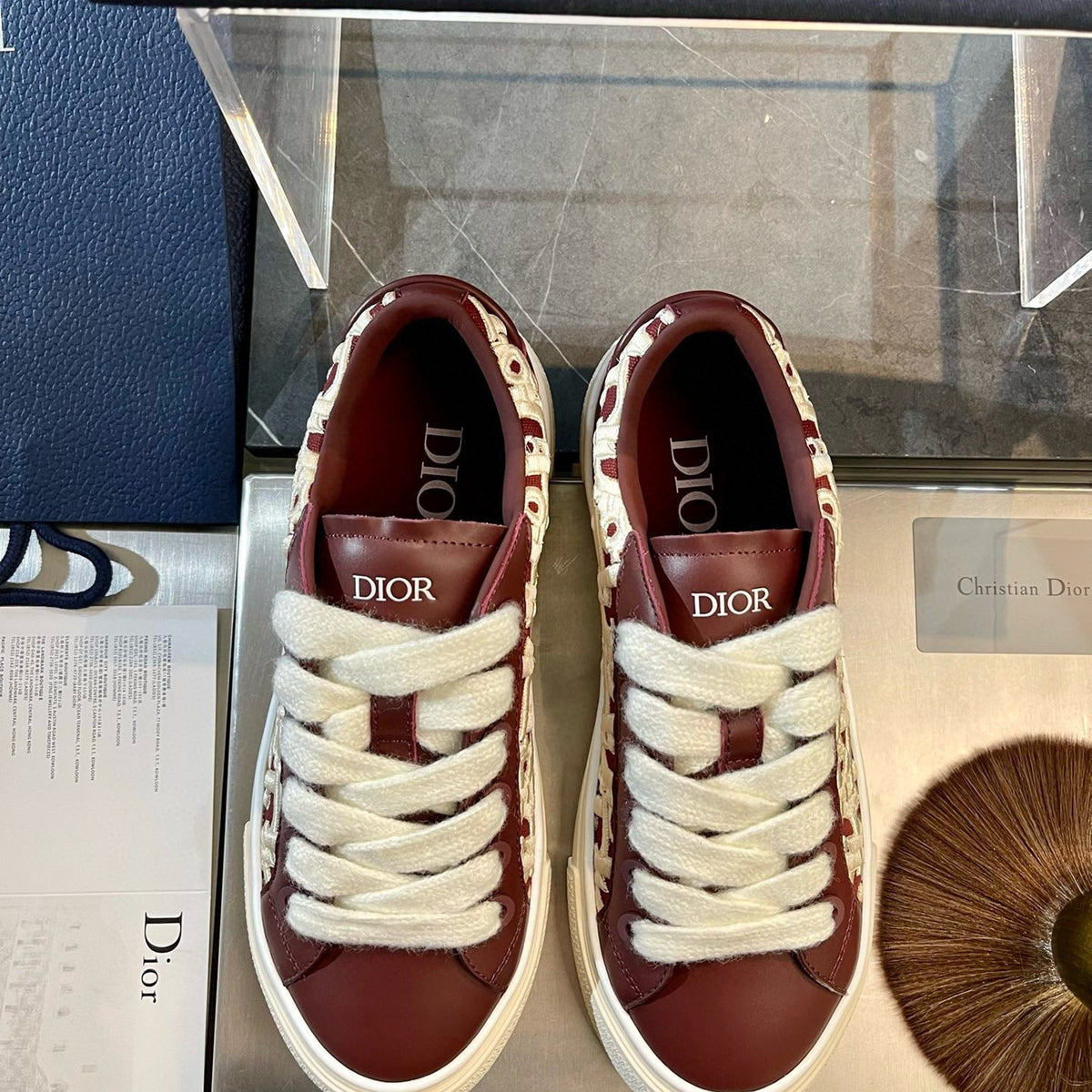 CD B33 SNEAKER