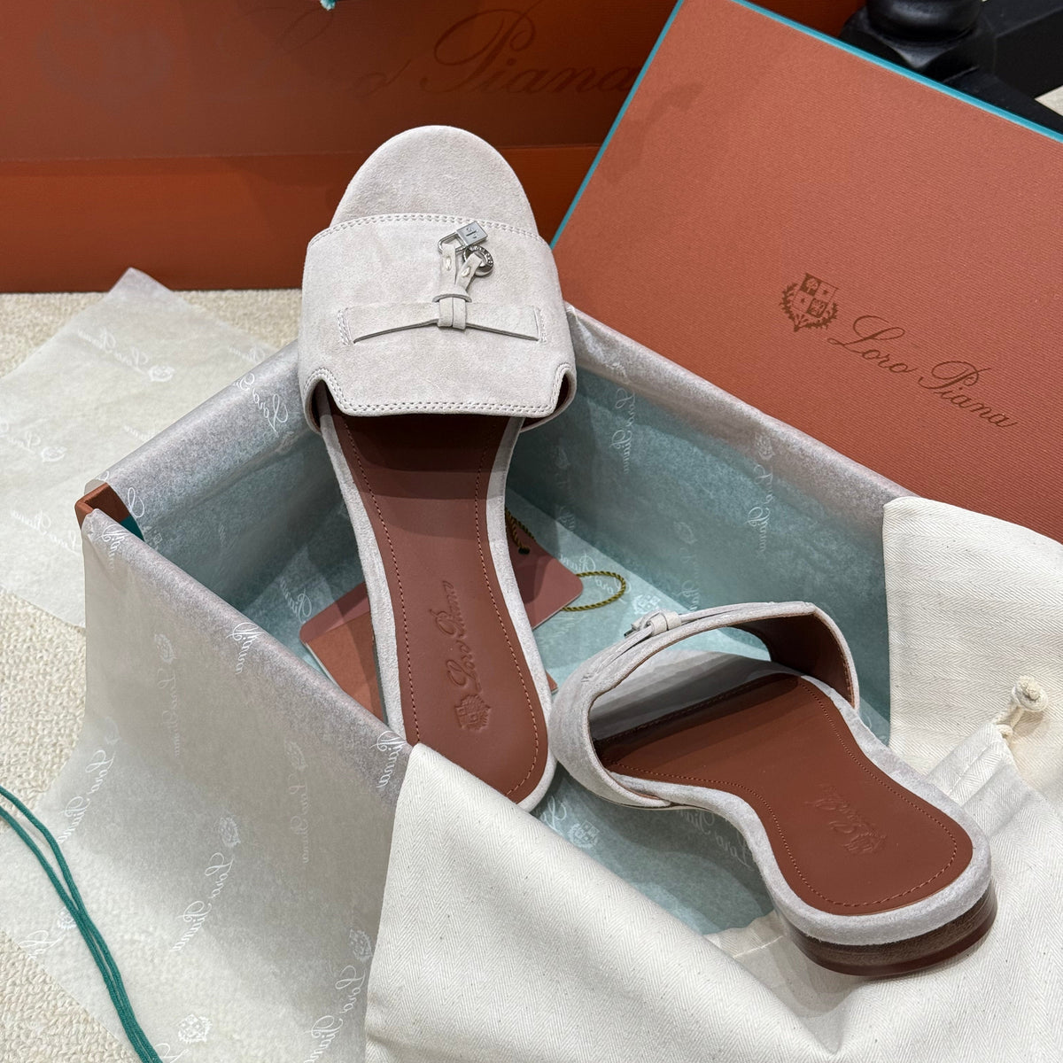 LORO P SUMMER CHARM SLIPPER