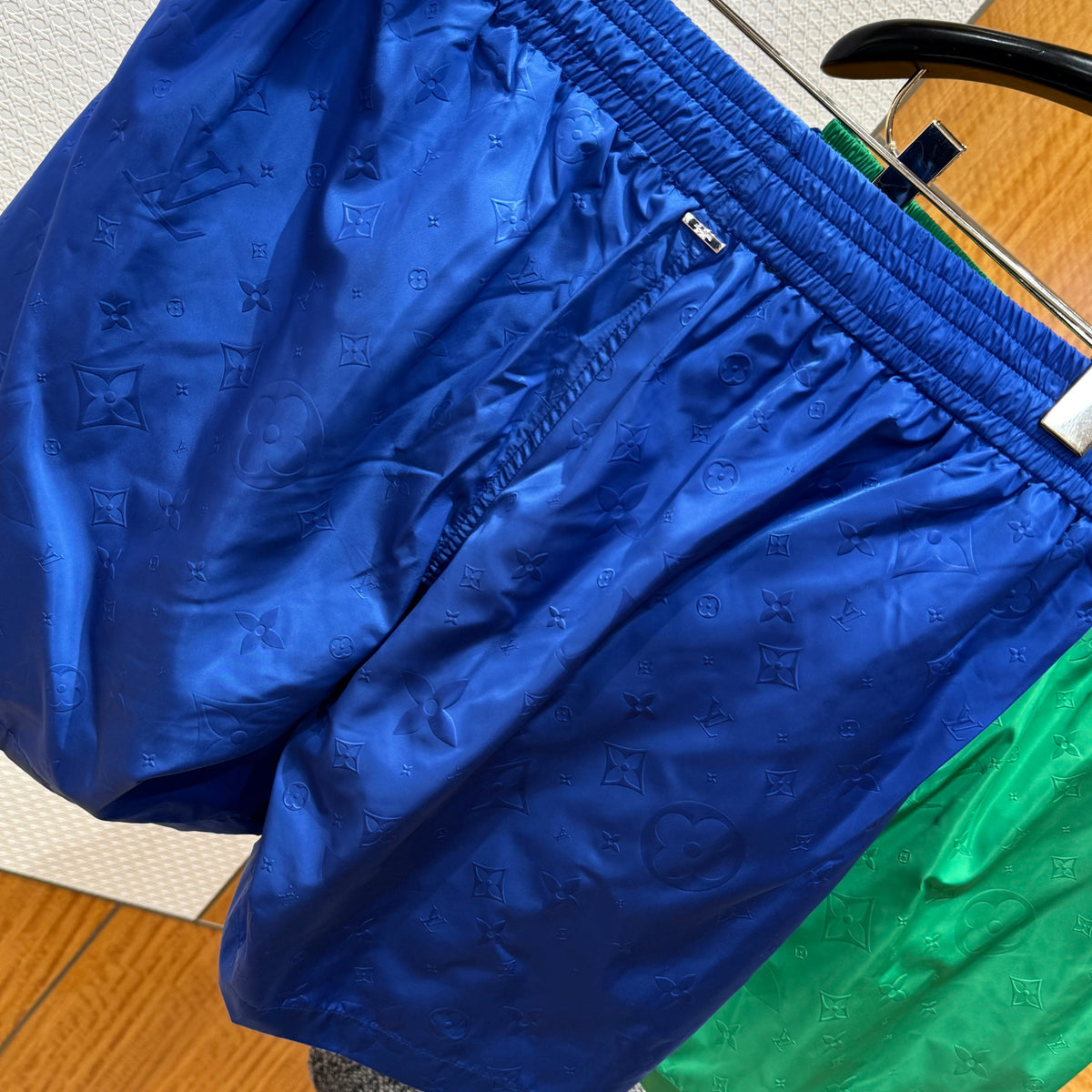 LOU SHORTS