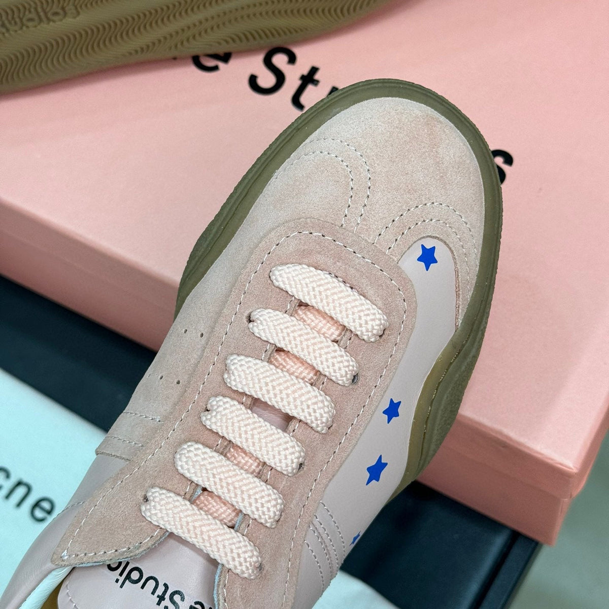 ACNE TRAINERS