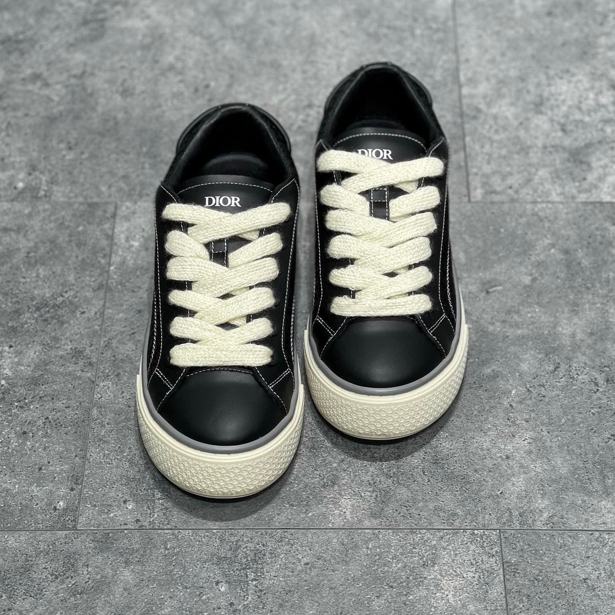CD B33 SNEAKER