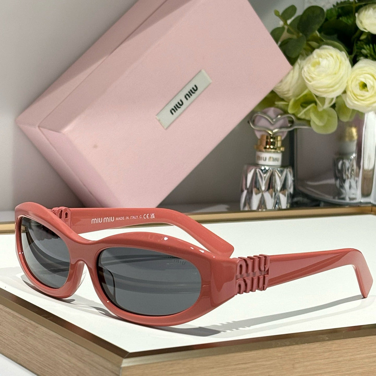 MIU M SUNGLASSES