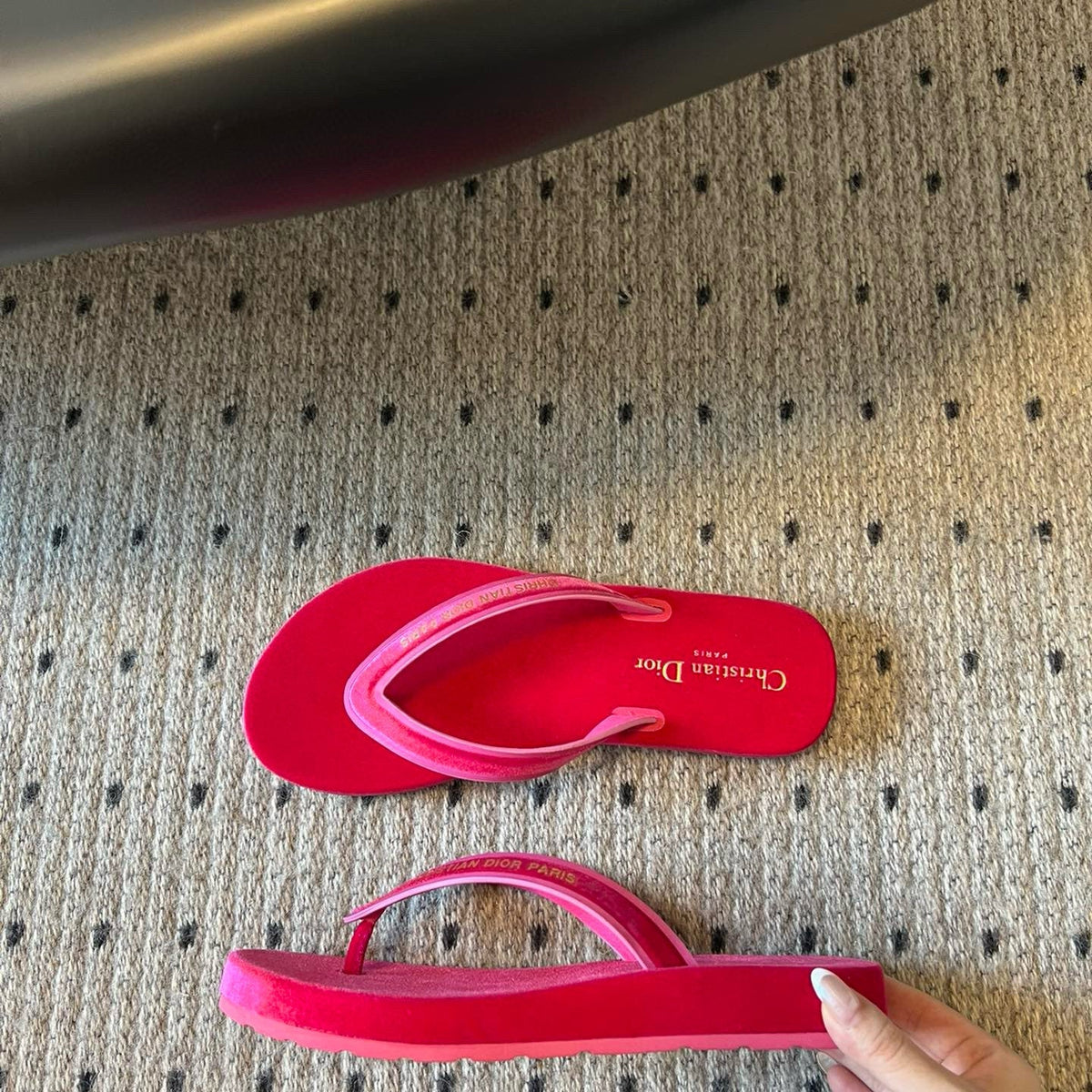 CD THONG SANDAL