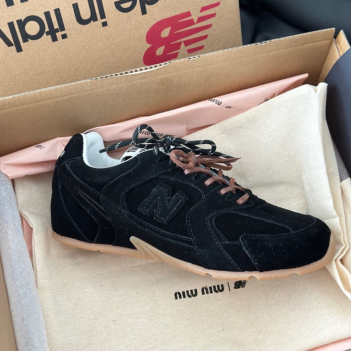 MIU M x NEW BALANCE TRAINERS