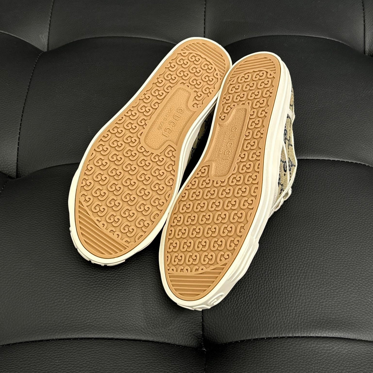 GG SNEAKERS