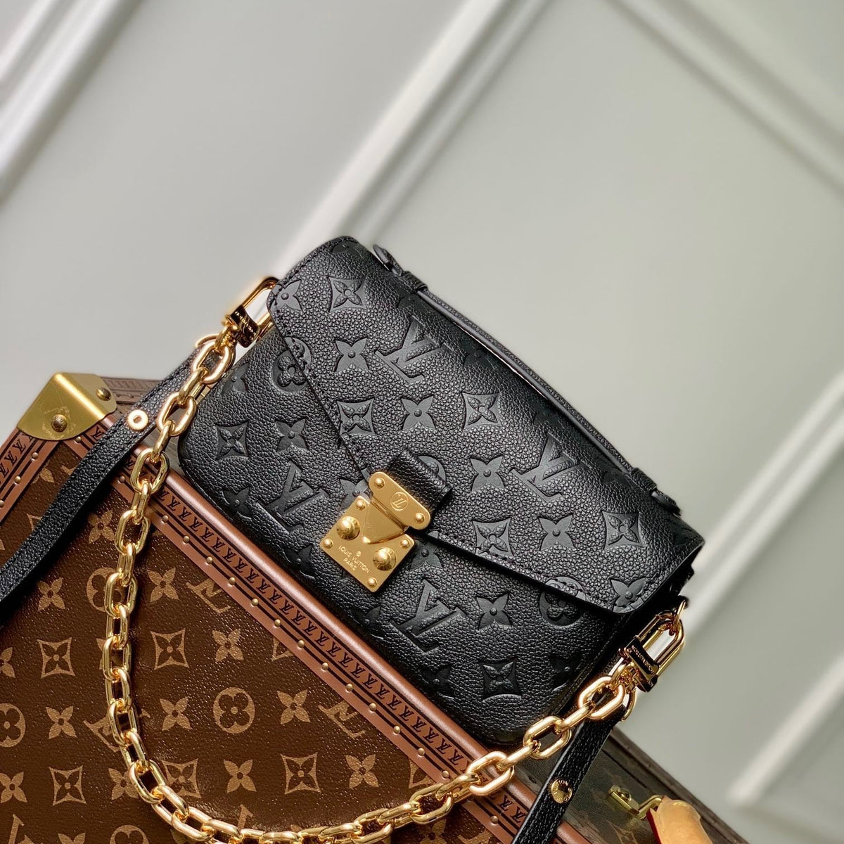 LOU POCHETTE METIS EAST WEST BAG