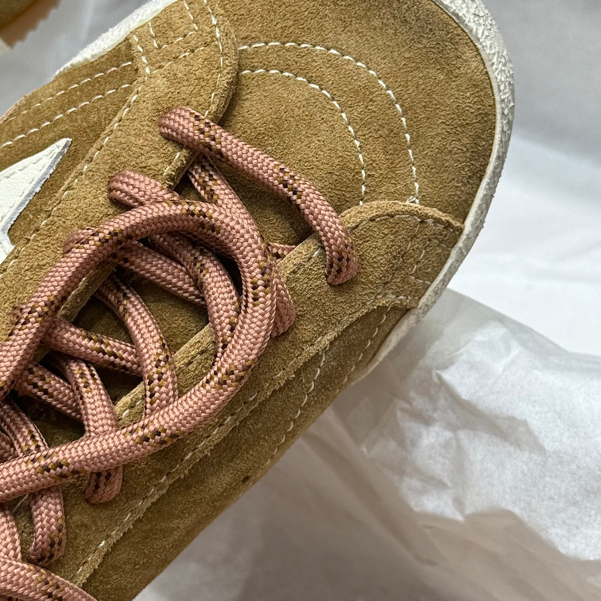 GOLDEN G TRAINERS