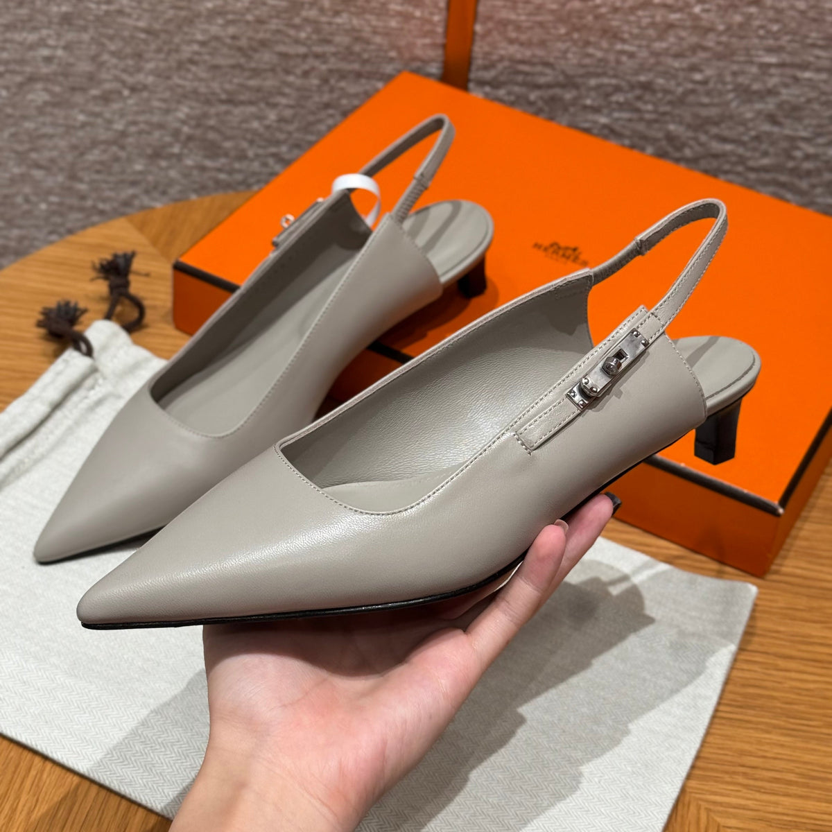 HERM LOVER 40 PUMPS