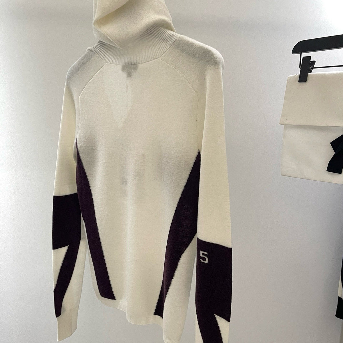 CC KNIT HOODIE