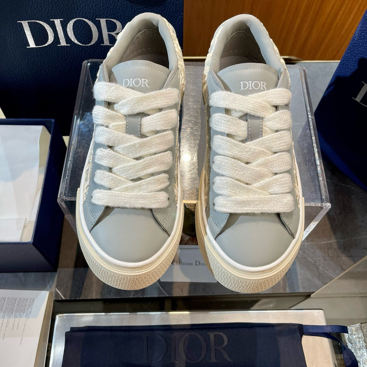 CD B33 SNEAKER