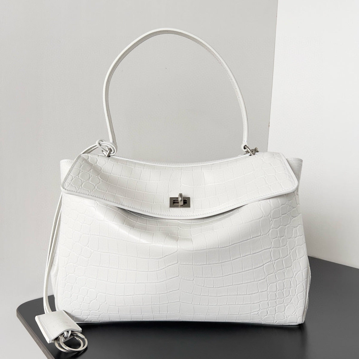 BAL MEDIUM RODEO BAG