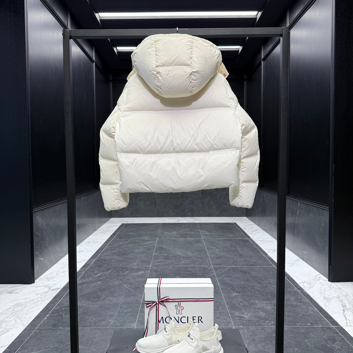 MONC EREA JACKET
