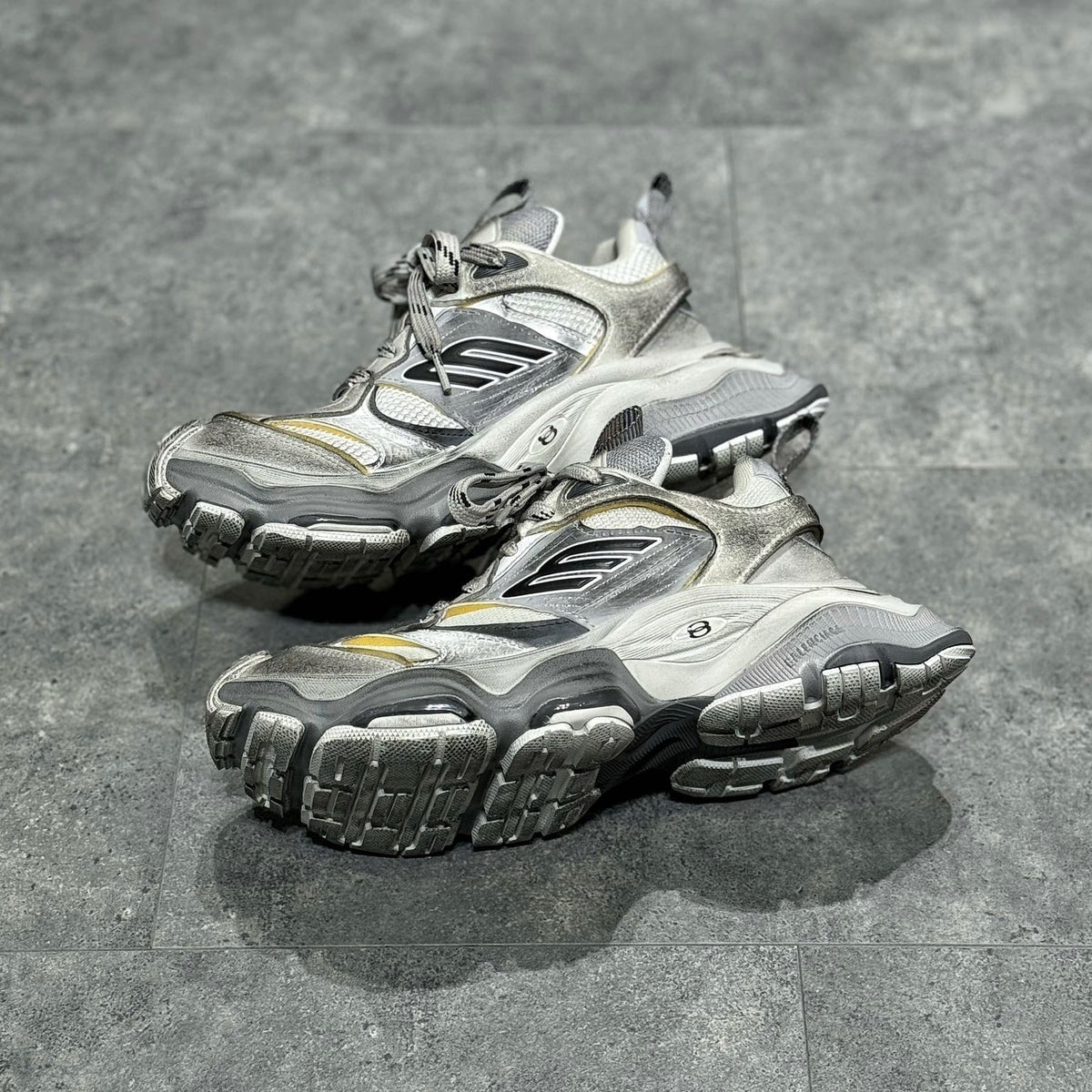 BAL CARGO TRAINERS