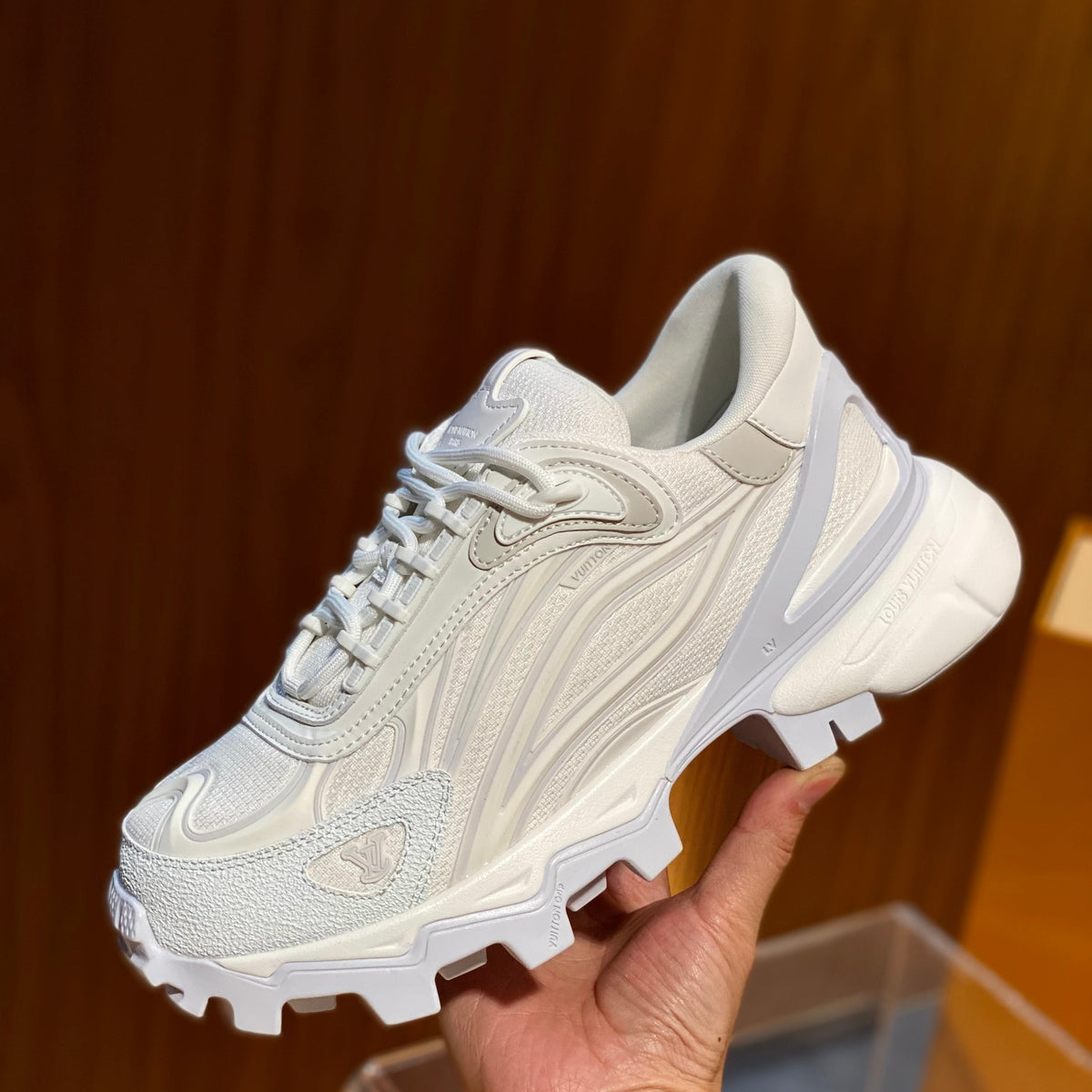 LOU SUMMIT SNEAKERS
