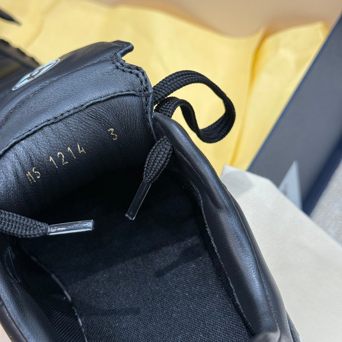 LOU FOOTPRINT SNEAKER