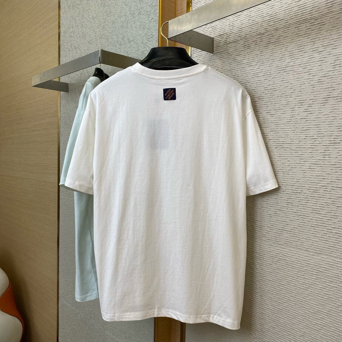 LOU T-SHIRT