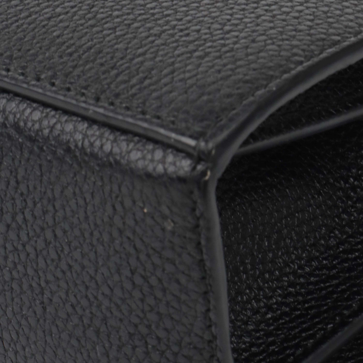 Gucci Zumi Black Shoulder Bag.