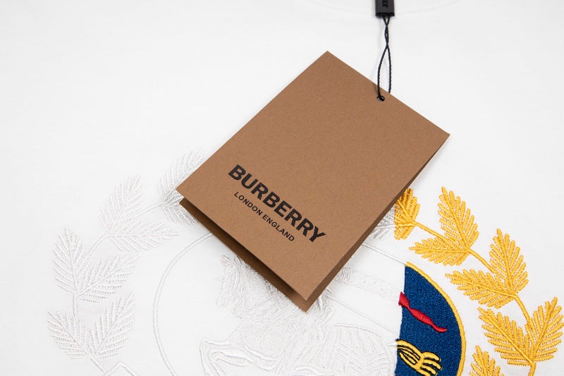 Burberry T-Shirts - 324