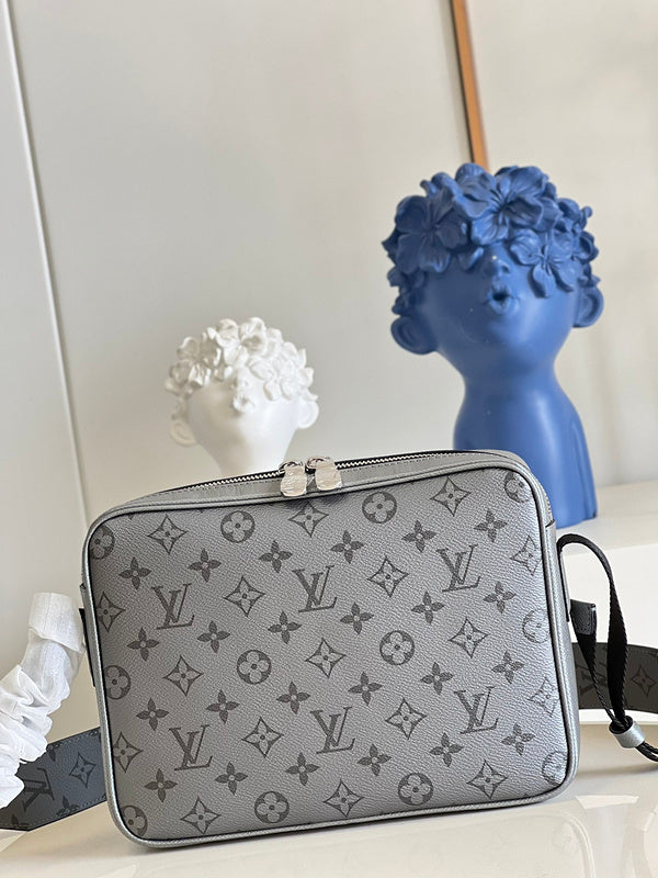 I W Fashion Lu-Vi Bags - 16757