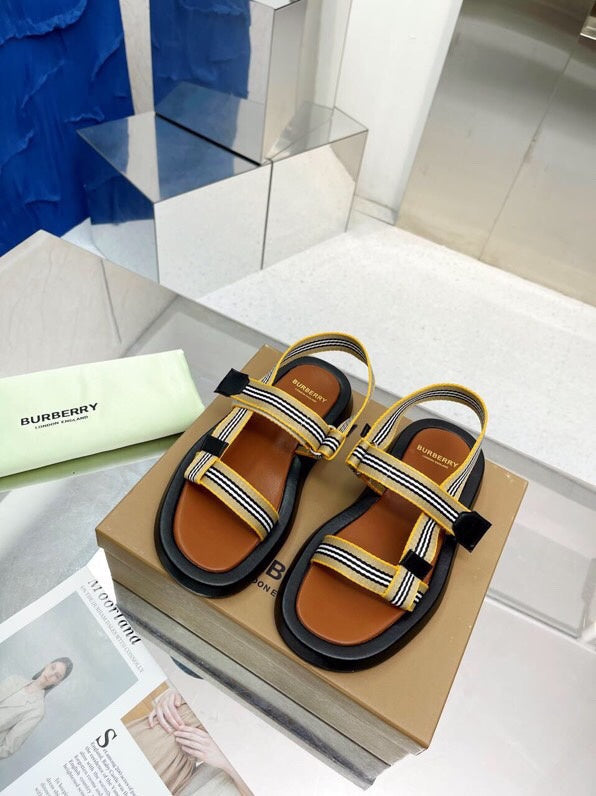 Burberry Luxury Shoes