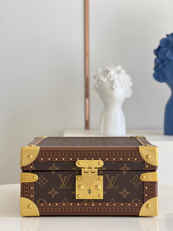 I W Fashion Lu-Vi Bags - 16838