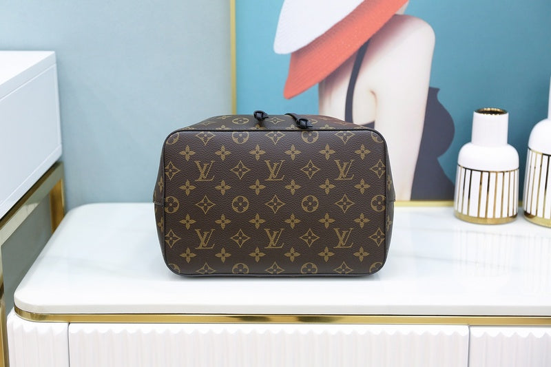 LOV2 Bags - Luxurious Bags  2689