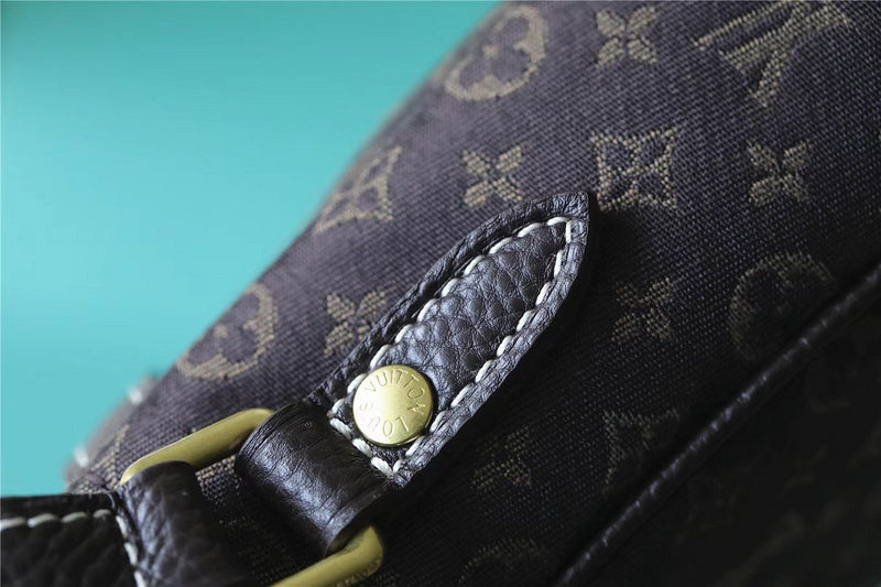 I W Fashion Lu-Vi bags - 9904