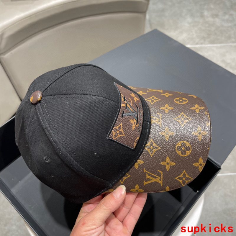 Louis Vuitton Luxury Cap