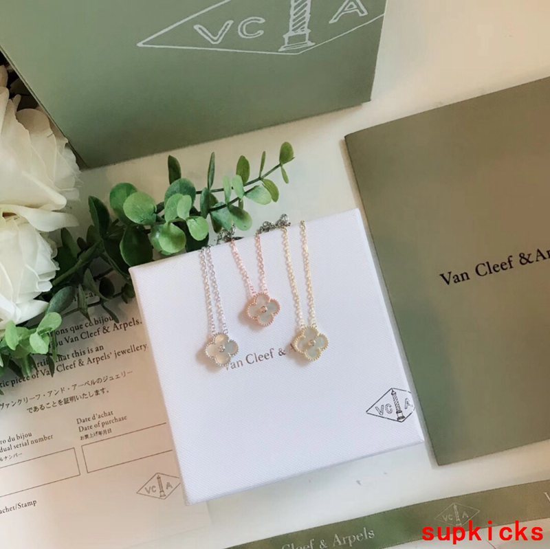Van Cleef & Arples Jewelry