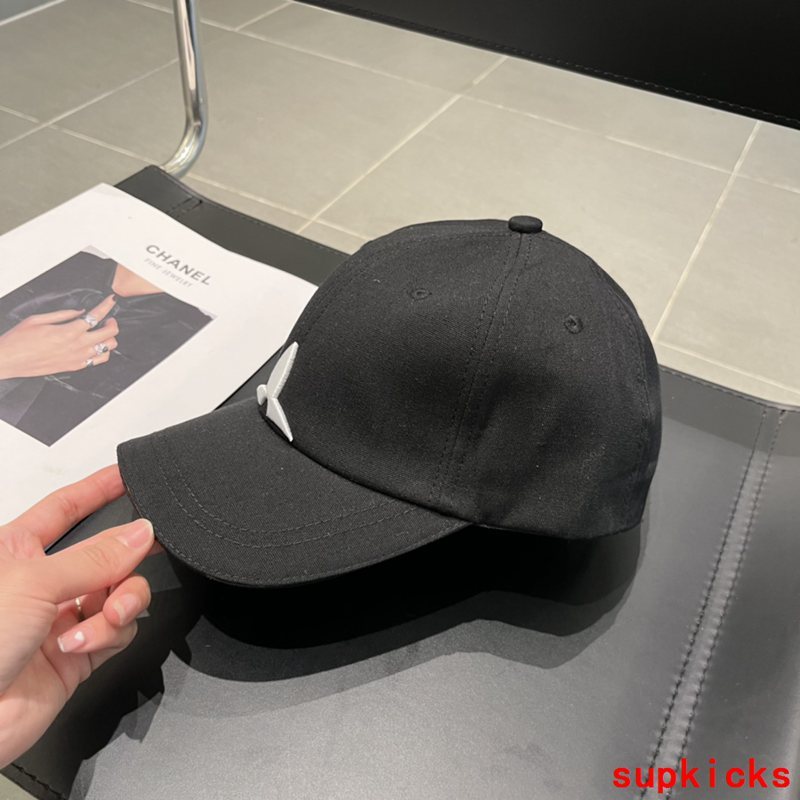 Louis Vuitton Luxury Cap