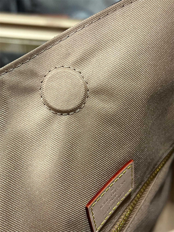 PHA - LOV Bags - 209