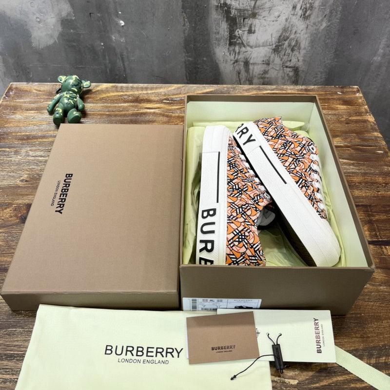 Burberry Luxury Shoes