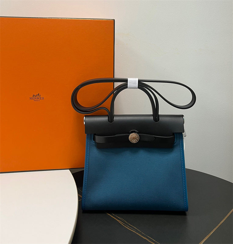PHA - HMS Bags - 421