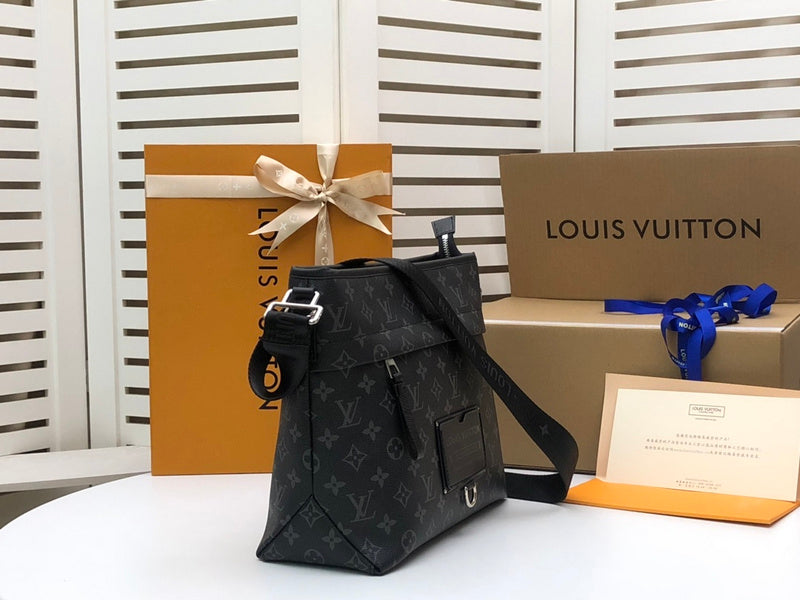 I W Fashion Lu-Vi bags - 17648