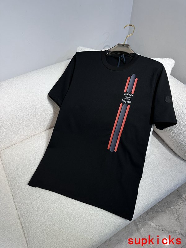 Moncler Luxury Cloth