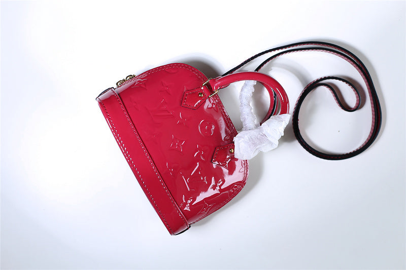 I W Fashion Lu-Vi bags - 8305