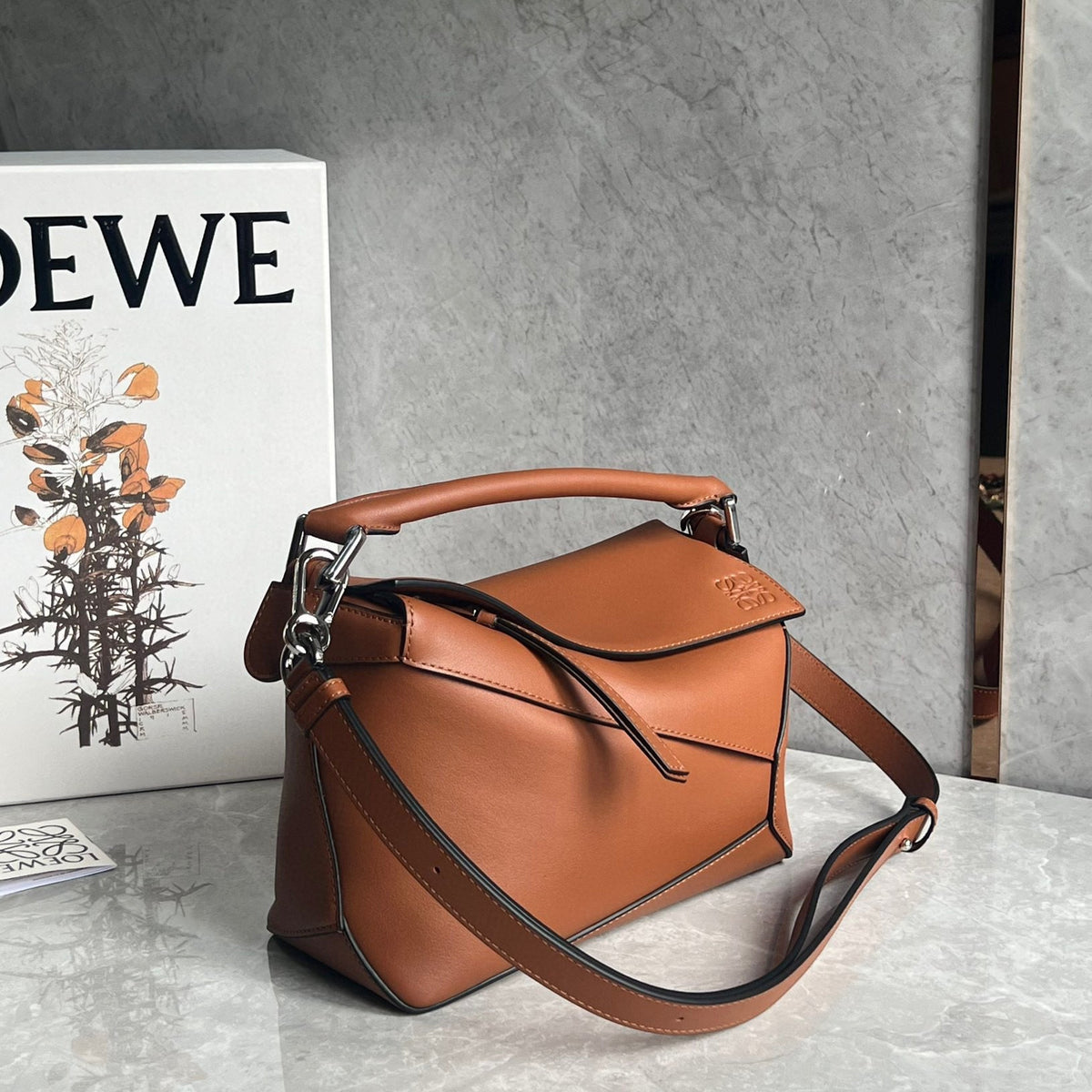 LOEW SMALL PUZZLE EDGE BAG