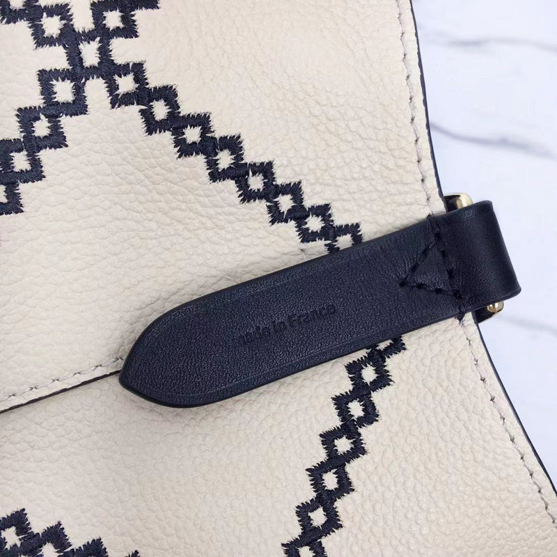 LOV2 Bags - Luxurious Bags  722
